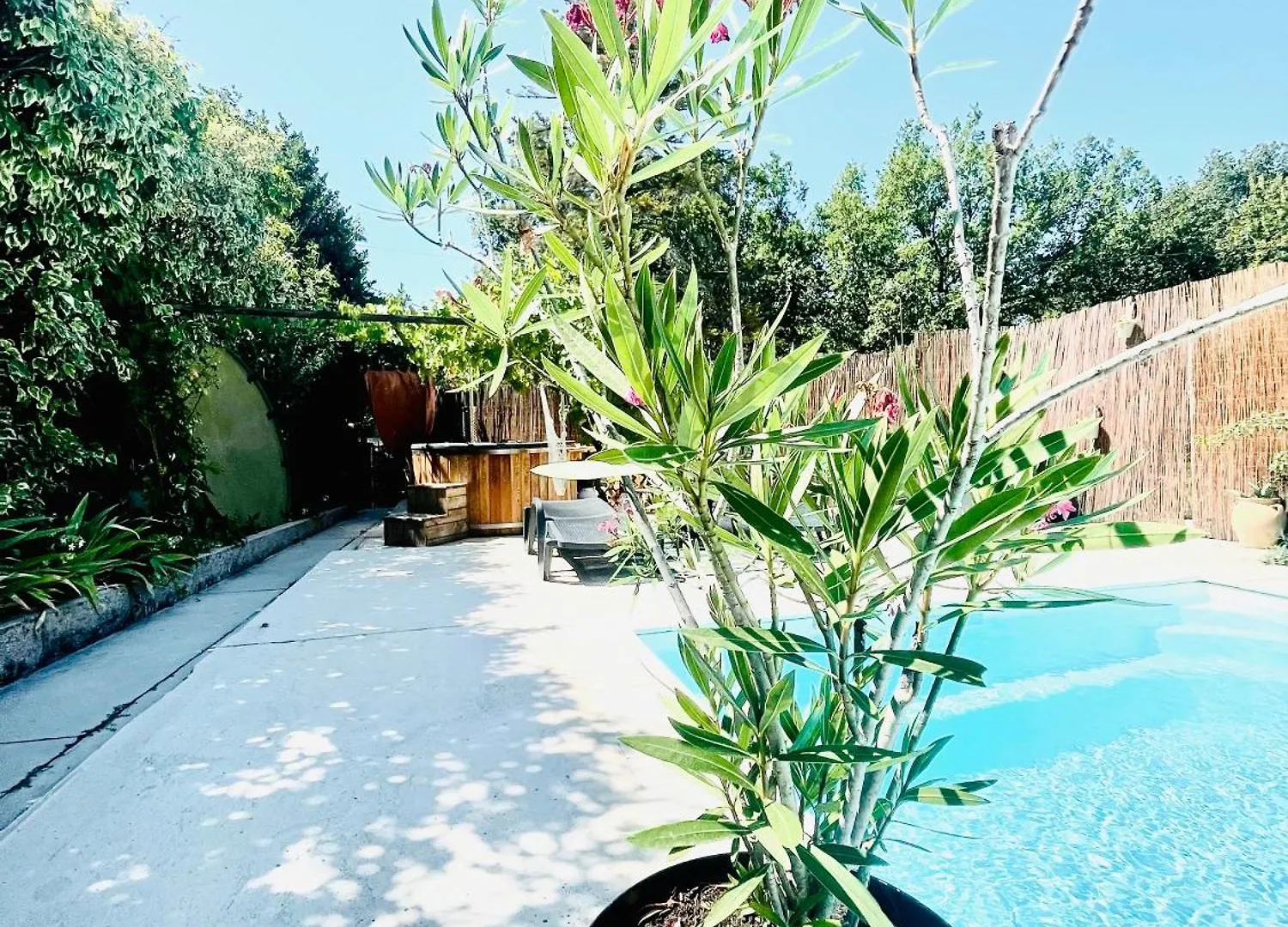 Cabanon Aloe Avec Piscine Chauffee & Bain Nordique Villa Veaux 0*,